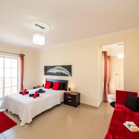 Villa In Algarve Near Ancao Beach 别墅 *