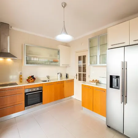Villa In Algarve Near Ancao Beach